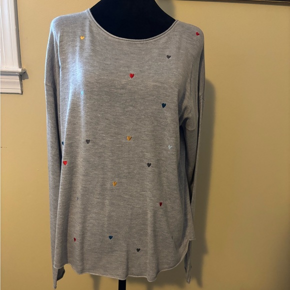 Gray Sweater with Hearts - Picture 9 of 9